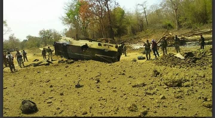 சத்திஸ்கரில்: மாவோயிஸ்டுகள் வெடி வைத்து தாக்கியதில் 4 CRPF வீரர்கள்  வீரமரணம்