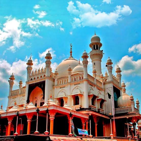 சபரிமலை எருமேலி வாவர் மசூதிக்கு சென்ற தமிழக  பெண்கள் 2 பேர் கைது