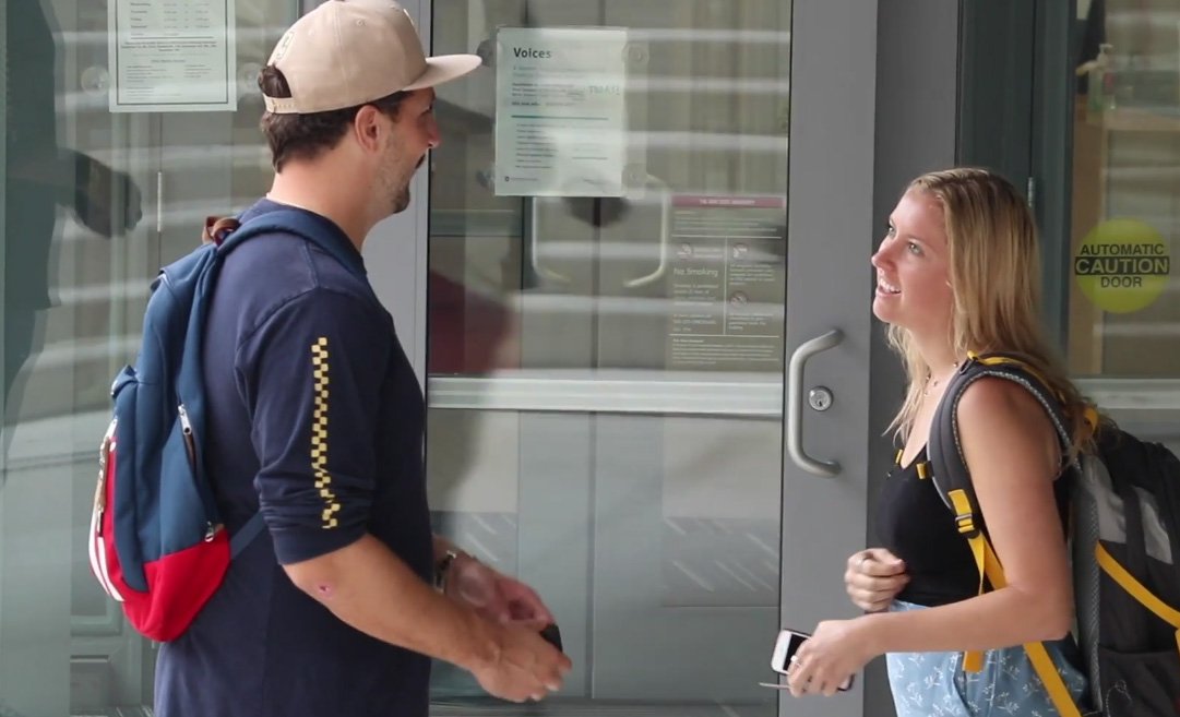 sorry  எனக்கு boy friend இருக்கு, இந்த ஒத்த சொல்லுக்கு இங்க என்ன நடக்குது பாருங்க மக்களே !!!