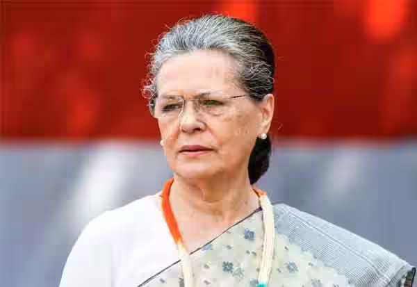 உடல்நலக் குறைவு: டில்லி கங்கா ராம் மருத்துவமனையில் சோனியா காந்தி அனுமதி