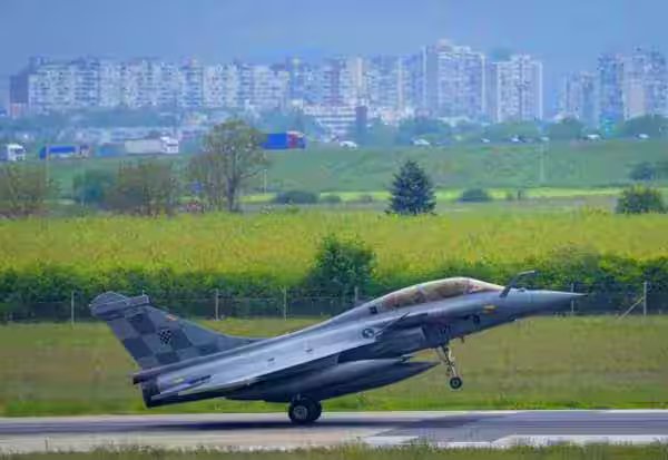 பிரான்ஸ்–இந்தியா பாதுகாப்பு கூட்டணி வலுப்படும்: 114 ரபேல் விமானங்கள் வாங்க திட்டம்