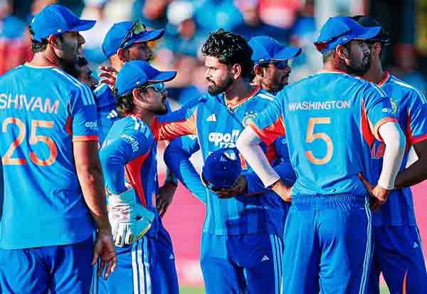 இங்கிலாந்திடம் மீண்டும் தோல்வி: 5-வது டி20-யிலும் சரிந்த இந்தியா, தொடரை முழுமையாக இழந்தது
